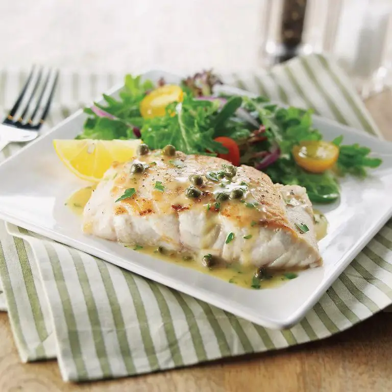 Grilled Grouper with Lemon Butter Sauce