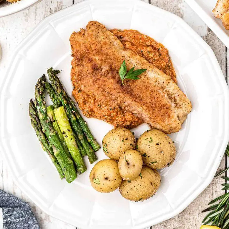 Grilled Grouper with Roasted Red Pepper Sauce
