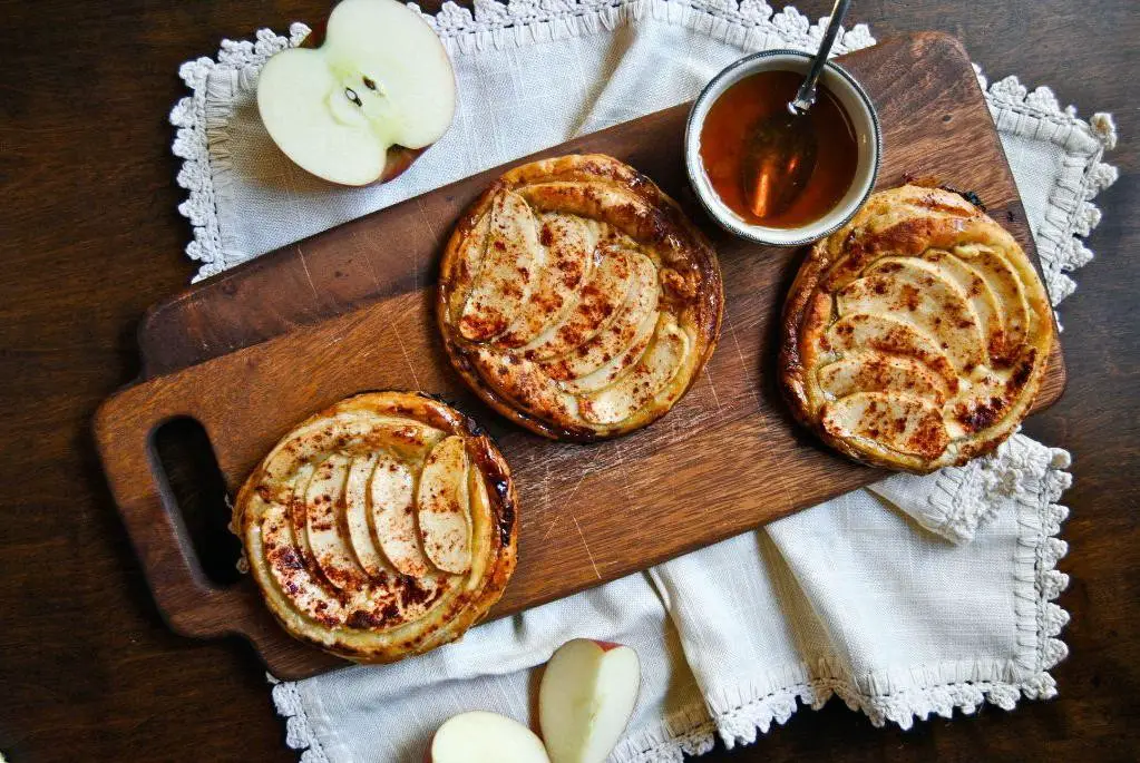 Honey Goat Cheese and Apple Tart