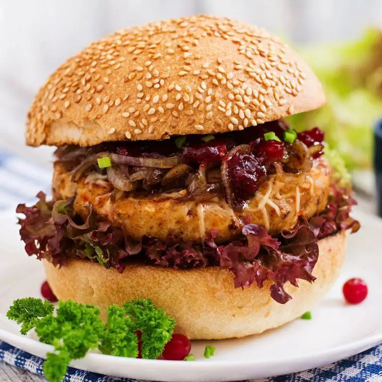 Juicy bydash turkey burgers