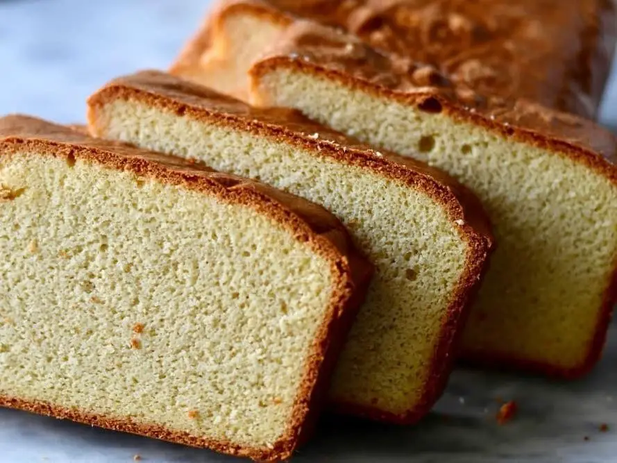 Keto Cream Cheese and Almond Flour Bread