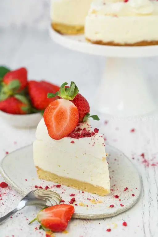 Keto No-Bake Cheesecake