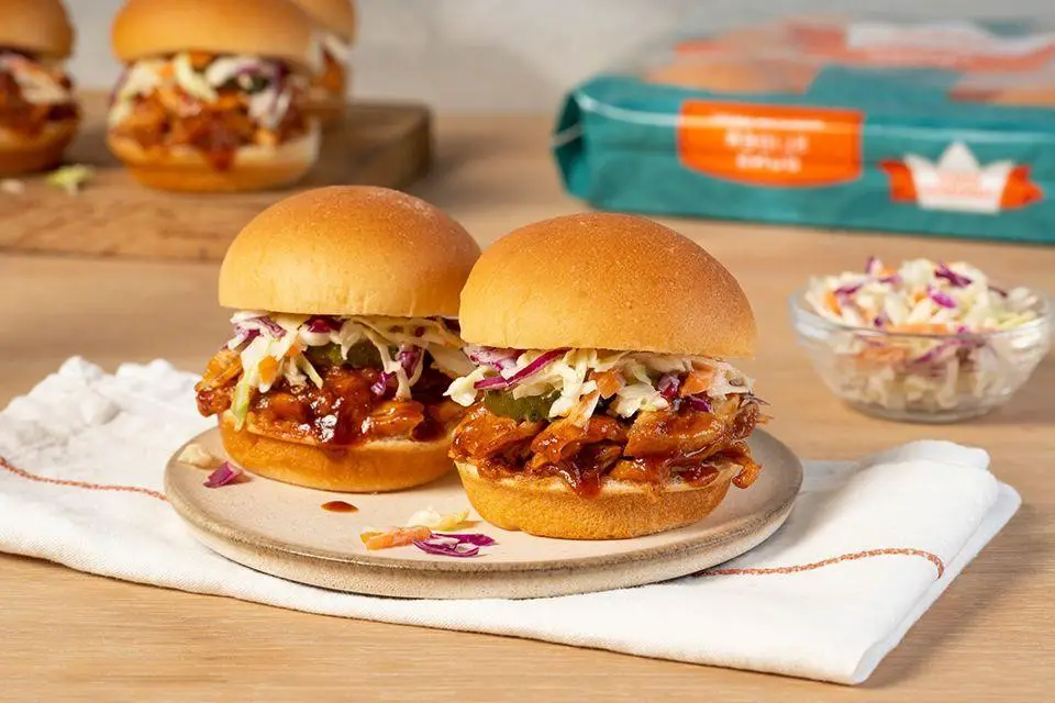 King Hawaiian Rolls BBQ Chicken Sliders