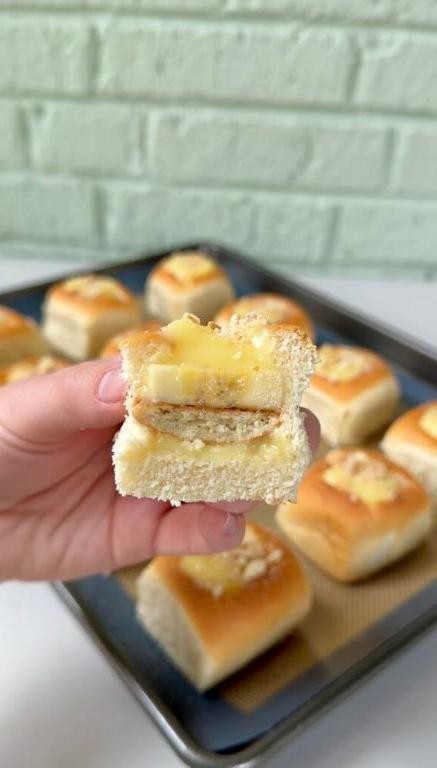 King Hawaiian Rolls Banana Pudding