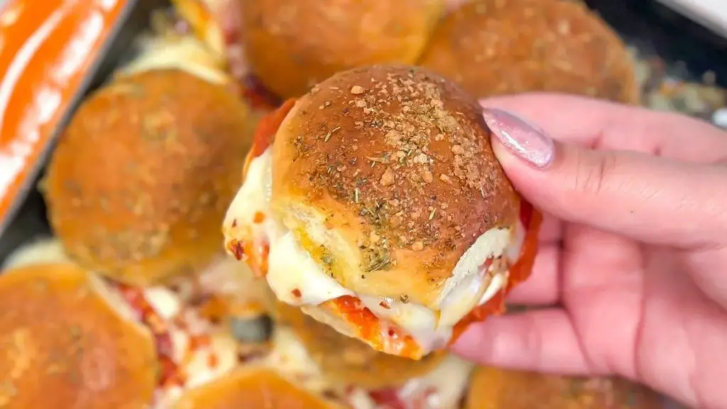 King Hawaiian Rolls Mini Pizzas