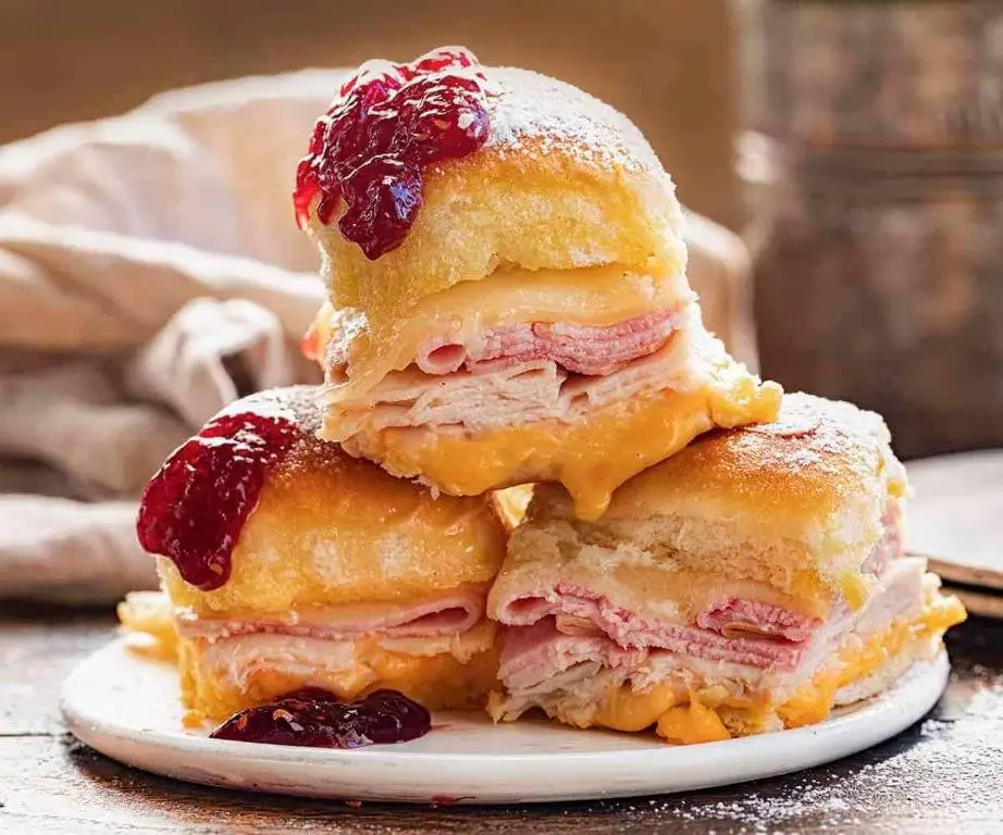 King Hawaiian Rolls Monte Cristo Sandwiches