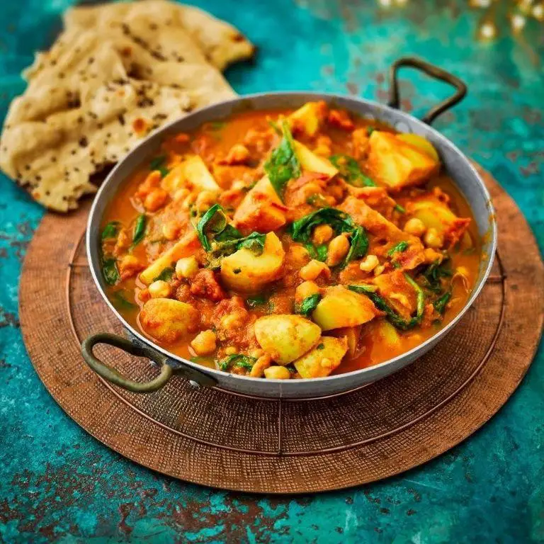 Lowfat Potato and Spinach Curry