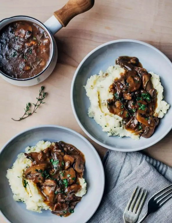 Maitake Mushroom Gravy over Mashed Potatoes