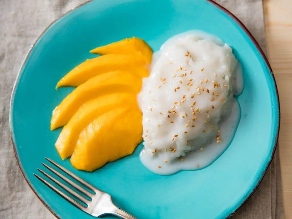 Mango Sticky Rice with Coconut Cream