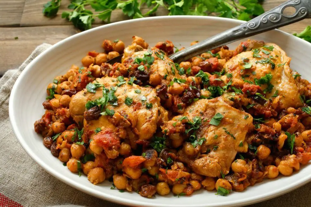 Mediterranean Slow Cooker Chicken and Chickpea Tagine