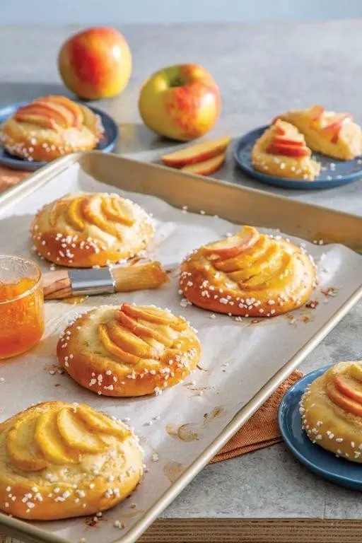 Mini Apple Tarts with Cream Cheese Frosting
