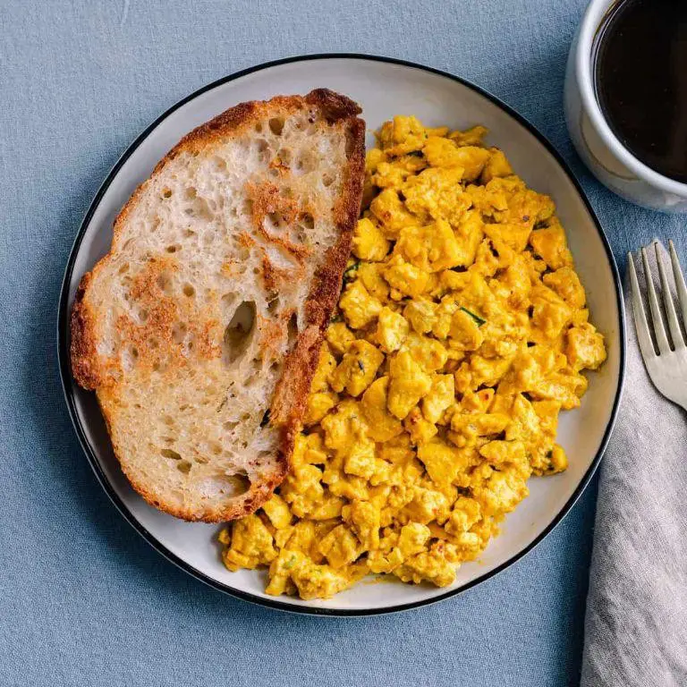 Nutritional Yeast Scrambled Tofu