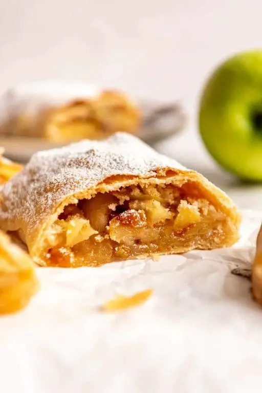 Old Fashioned Apple Strudel