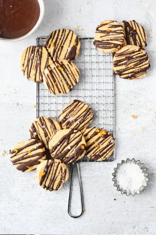Orange Cardamom Cookies with Dark Chocolate