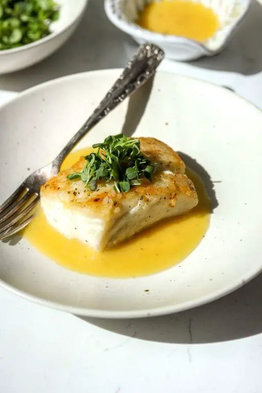 Pan-Seared Halibut with Lemon Beurre Blanc