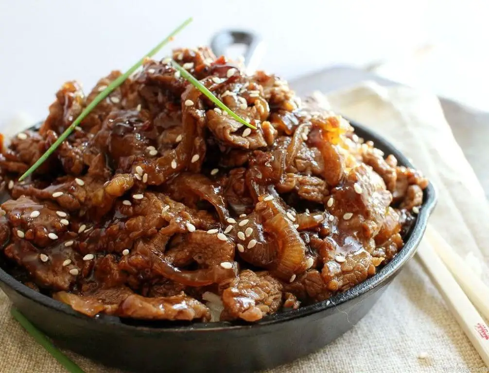 Pepper Steak and Onions with a Honey Glaze