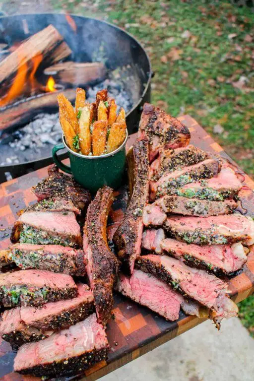Peppercorn Crusted BBQ Steak