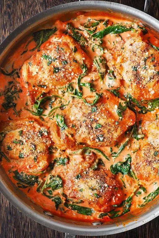 Quick Boneless Chicken Thighs in Tomato Basil Sauce