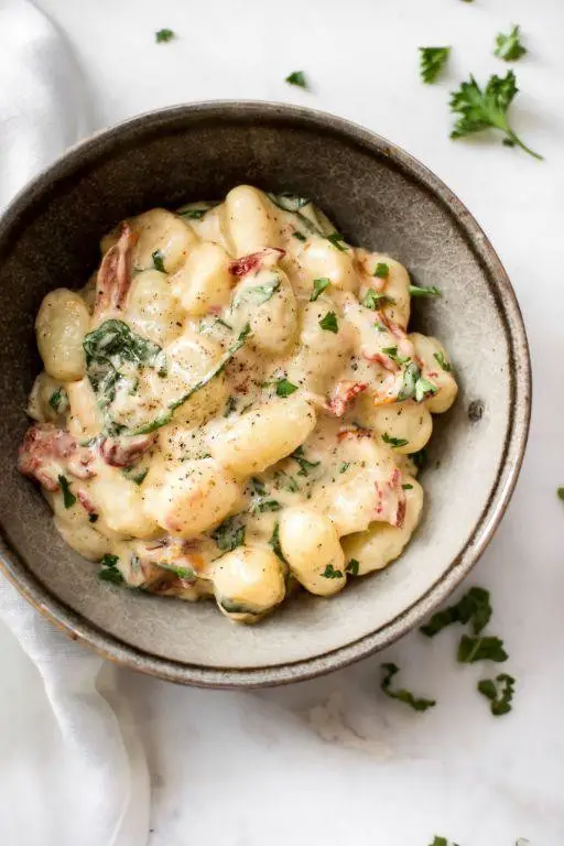 Quick Sun-Dried Tomato and Basil Gnocchi