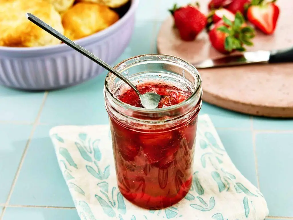 Rhubarb and Strawberry Preserve