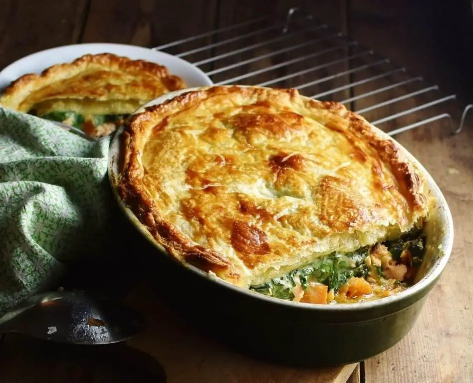 Salmon and Spinach Pie with Puff Pastry