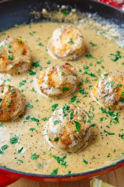 Scallops with Creamy Dijon Mustard Sauce