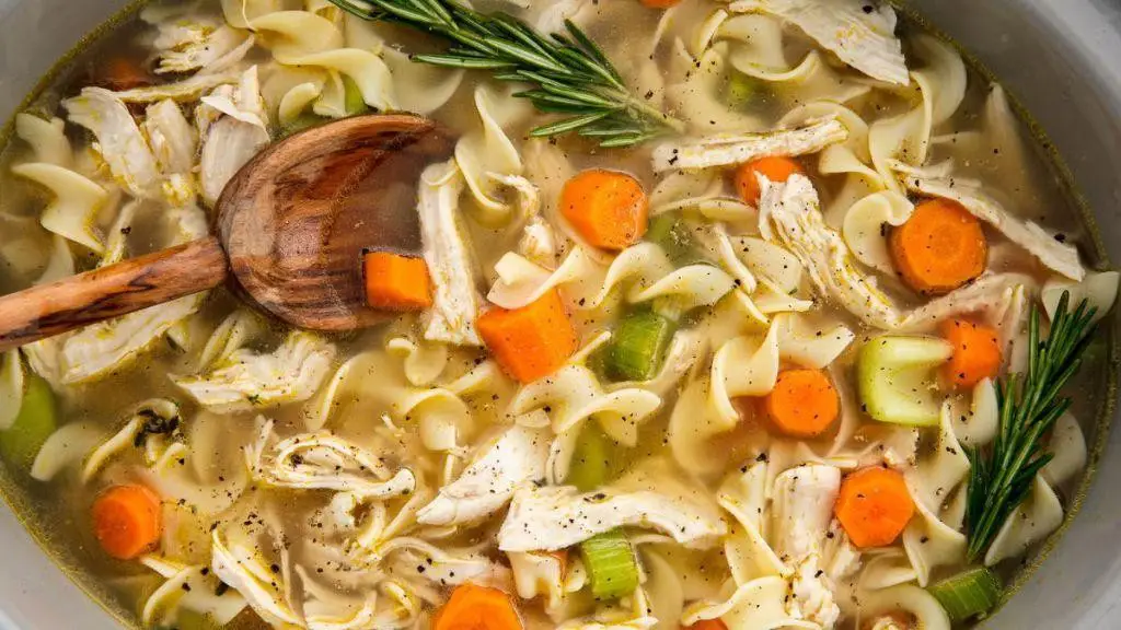 Slow Cooker Chicken Noodle Soup