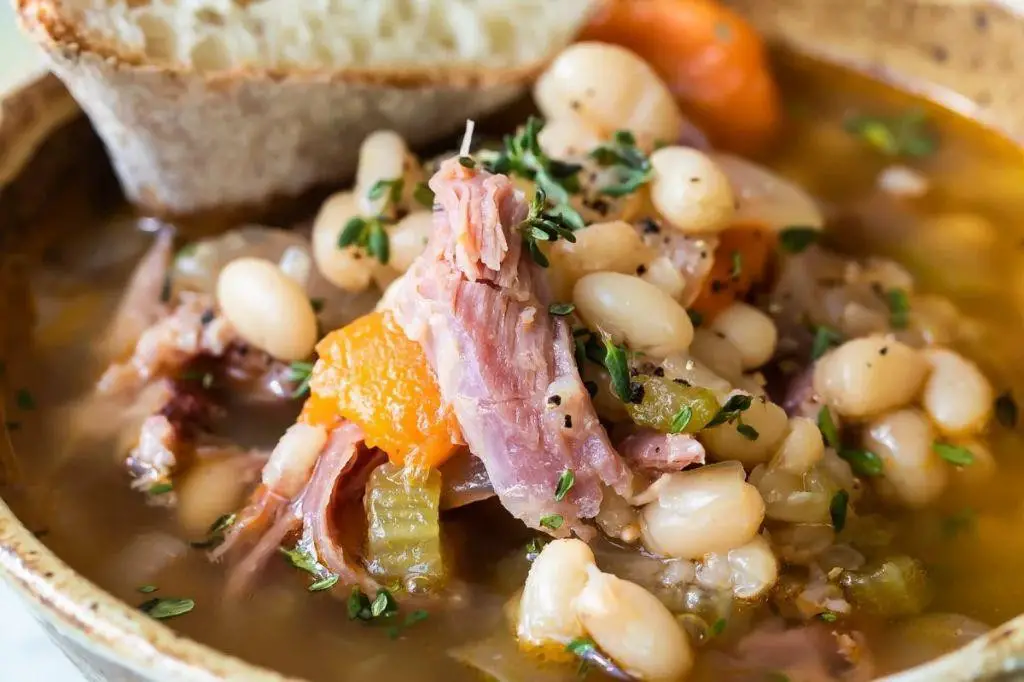 Slow Cooker Ham and Bean Soup
