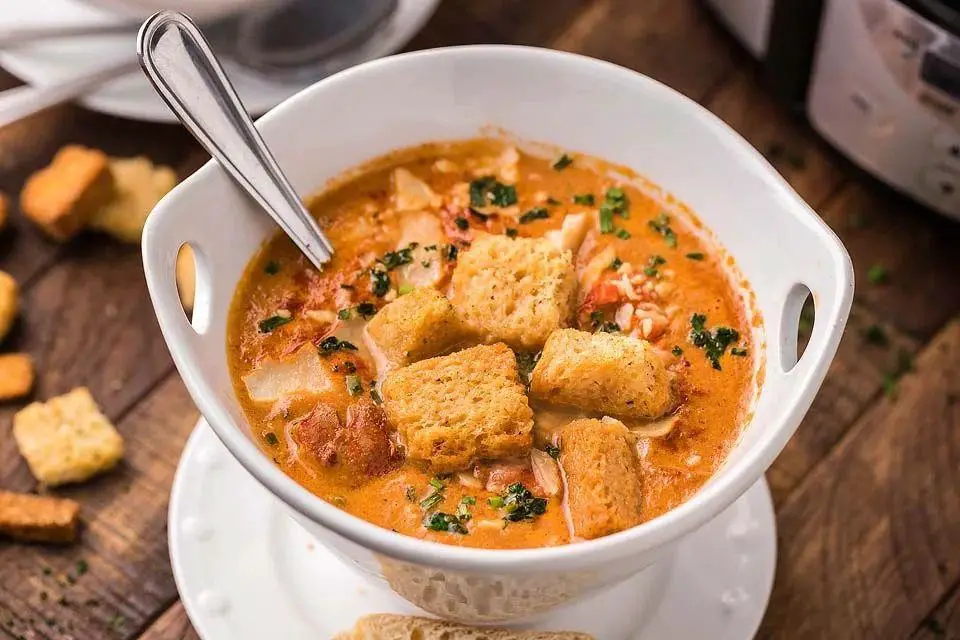 Slow Cooker Lobster Bisque