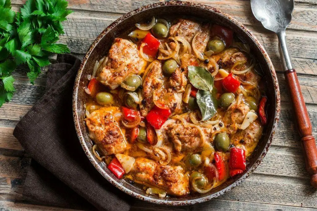Slow Cooker Mediterranean Chicken with Olives and Artichokes