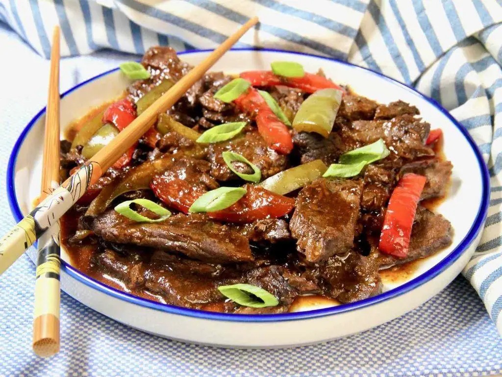 Slow Cooker Pepper Steak with Onions