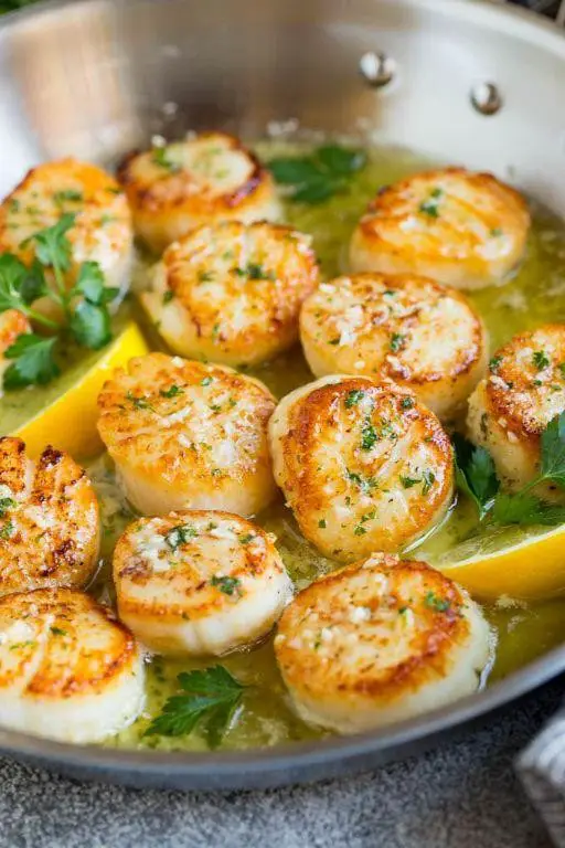 Slow Cooker Scallops with Garlic Butter