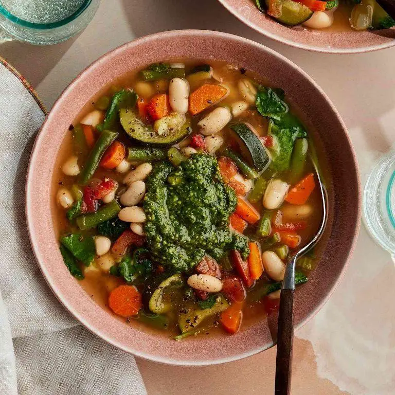 Slow Cooker Vegetable Soup