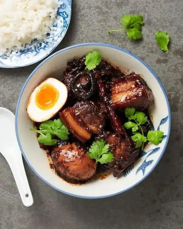Soy Sauce Braised Pork Belly