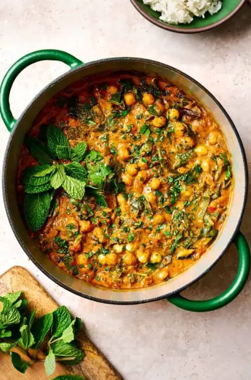 Spicy Holistic Chickpea Curry