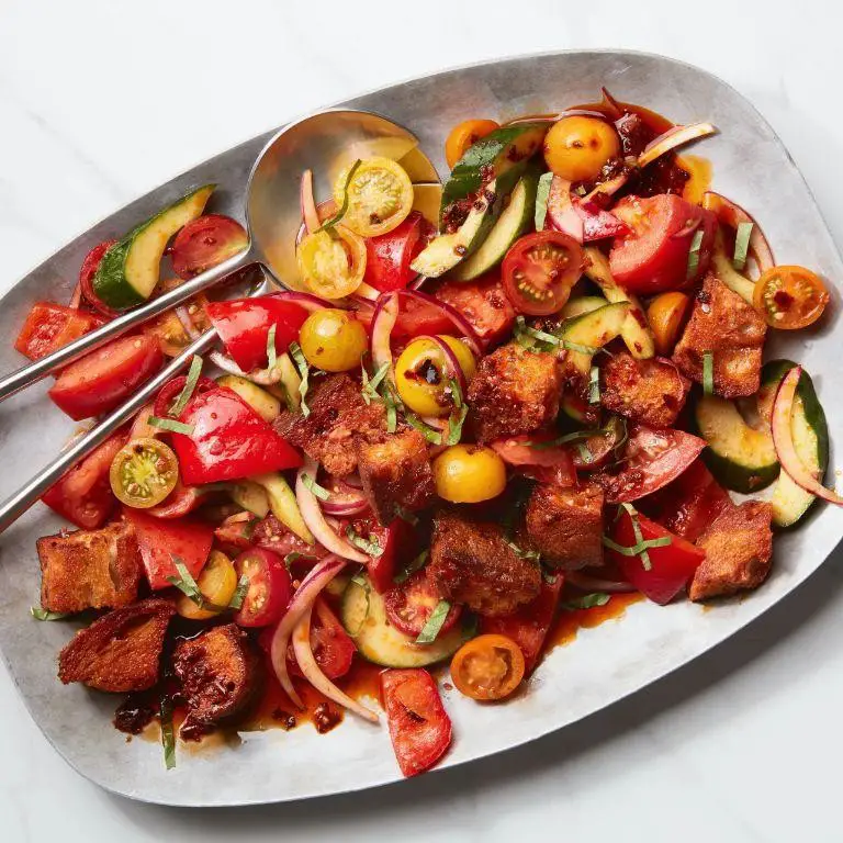 Spicy Panzanella Salad with Chili Flakes