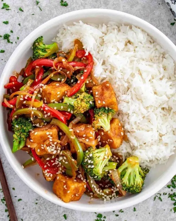 Spicy Tofu and Vegetable Skillet