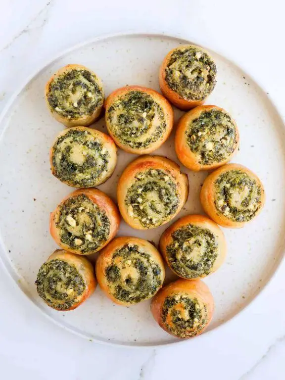 Spinach and Feta Healthy Pinwheels