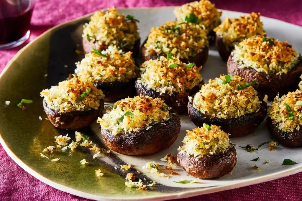 Stuffed Mushrooms with Bread Crumbs and Cheese