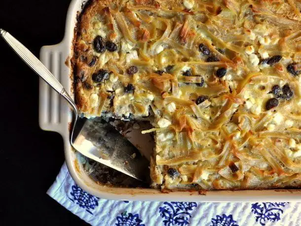 Sweet Noodle Kugel with Raisins and Cinnamon