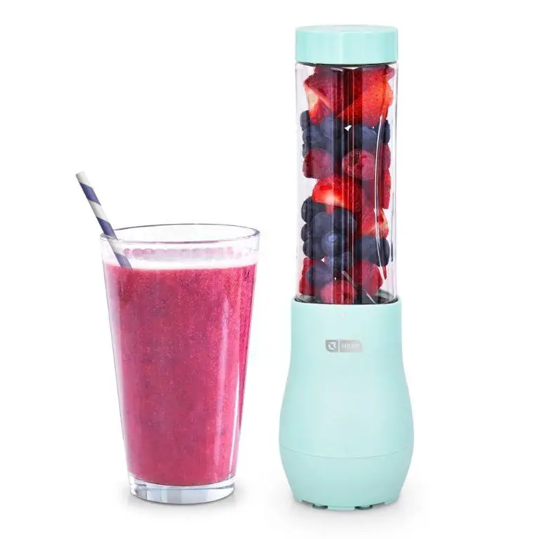 Sweet bydash berry smoothie