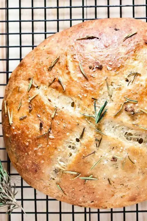 Teleflora Exclusive Rosemary Garlic Bread