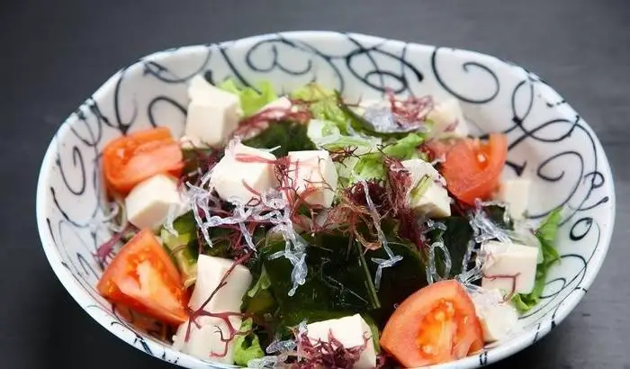 Tofu and Seaweed Salad