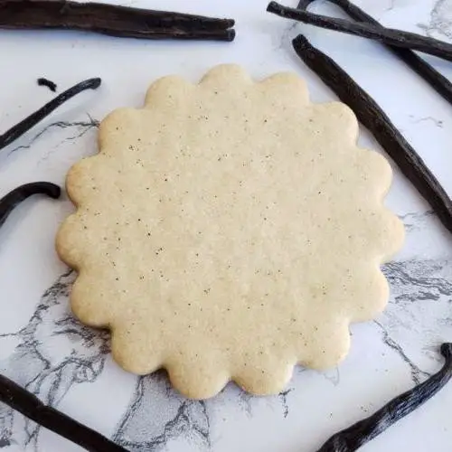 Vanilla Bean Shortbread Cookies