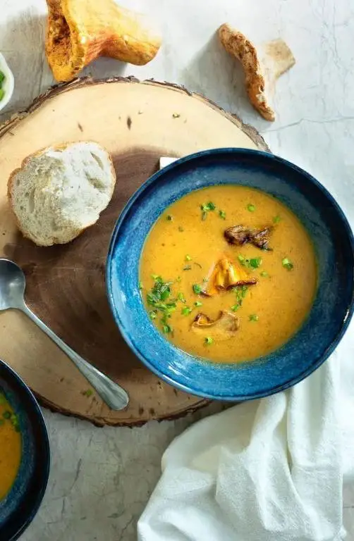 Vegan Lobster Bisque with Mushrooms
