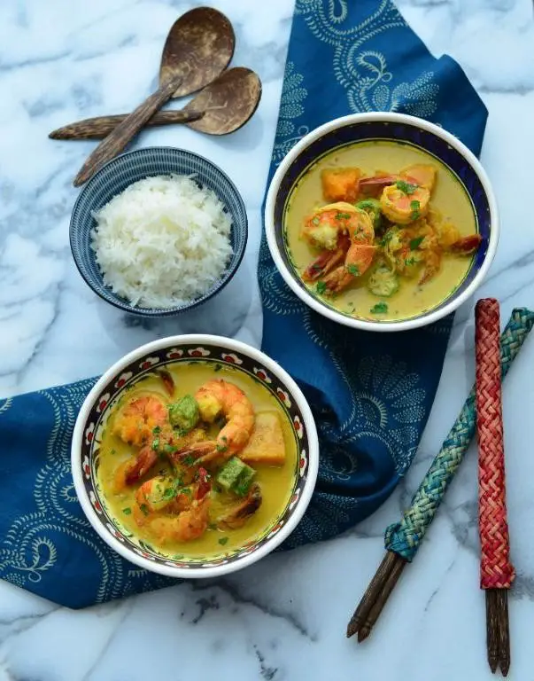Vietnamese Curry Shrimp Soup