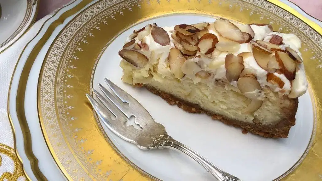White Chocolate Almond Cheesecake