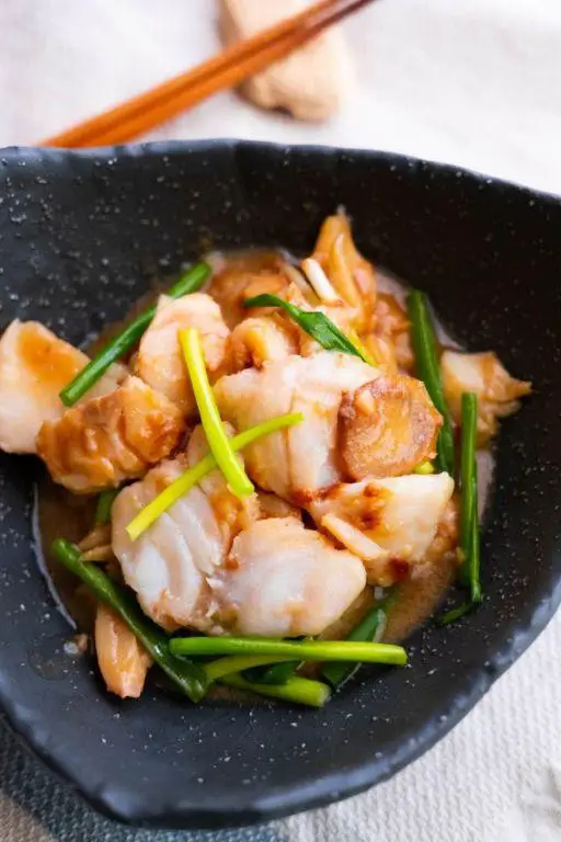 Yellowtail Stir-Fry with Ginger and Scallions
